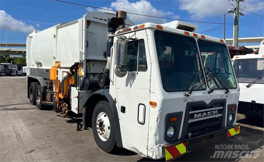 Mack LEU600 Camion de deseuri