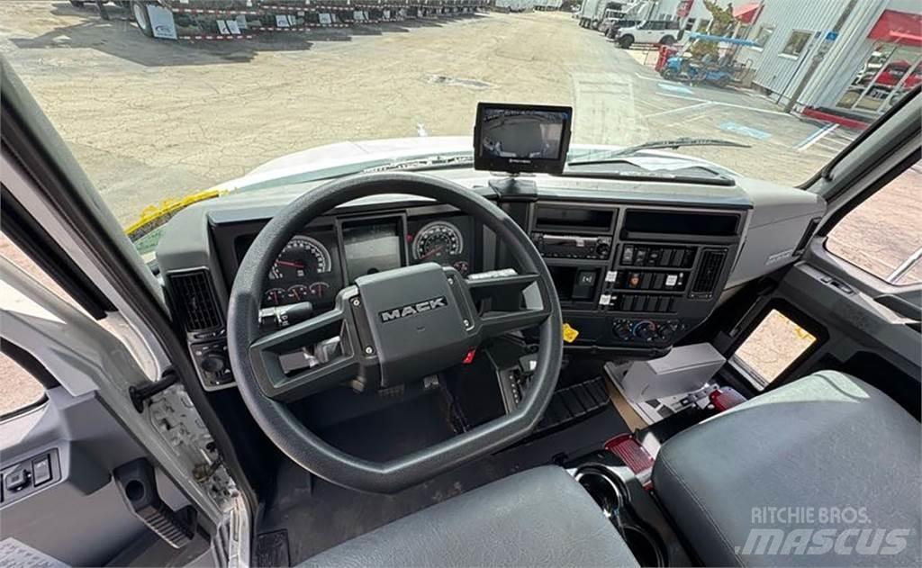 Mack MD6 Camion de deseuri