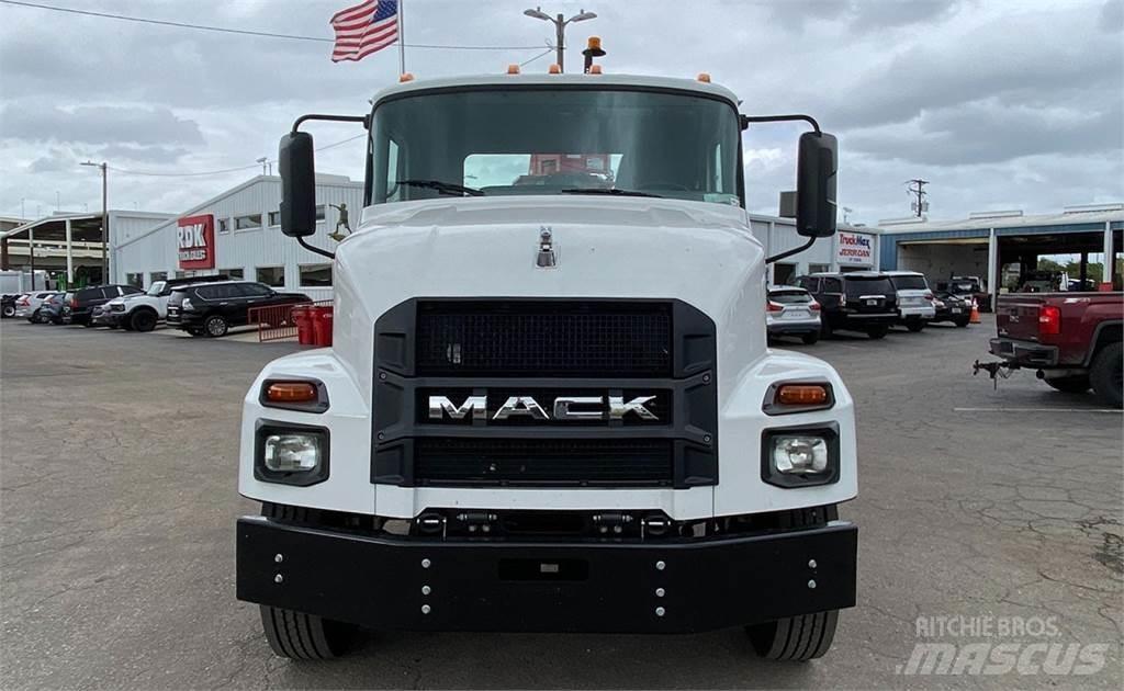 Mack MD6 Cupa