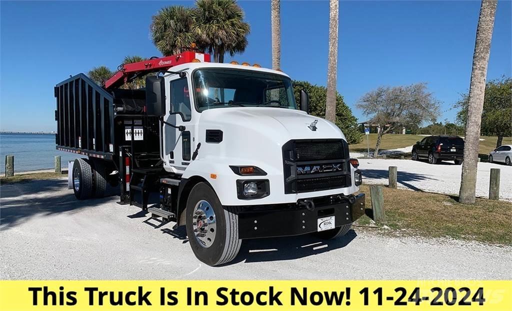 Mack MD7 Cupa