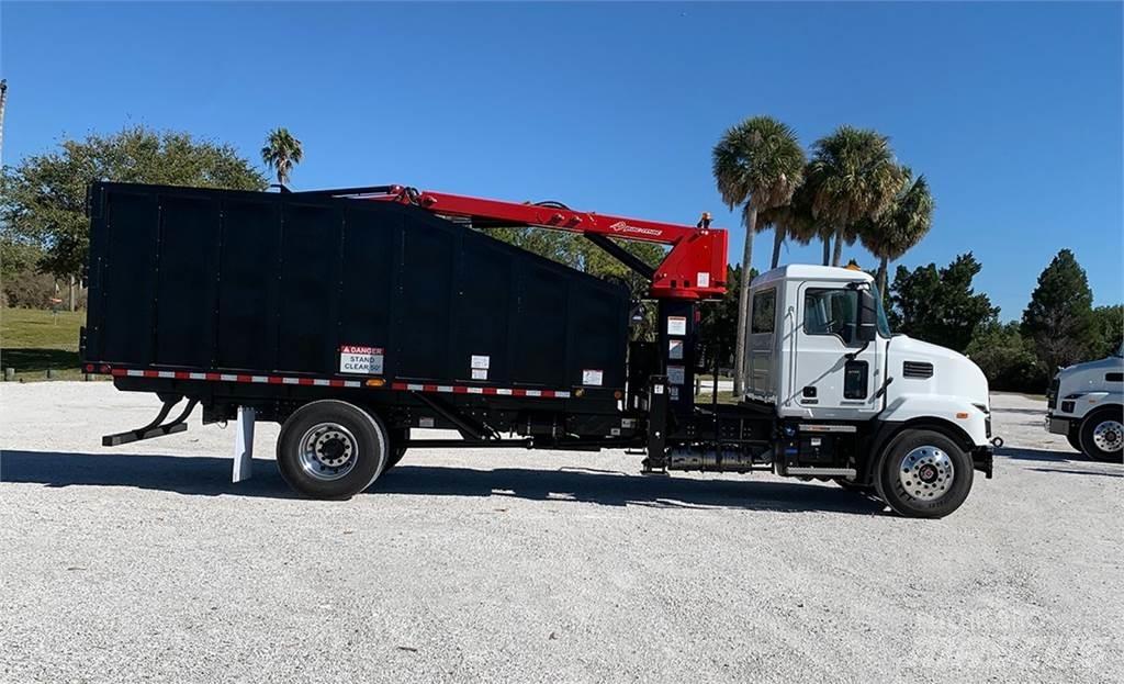 Mack MD7 Cupa