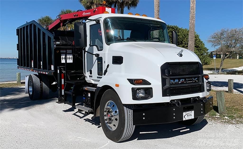 Mack MD7 Cupa