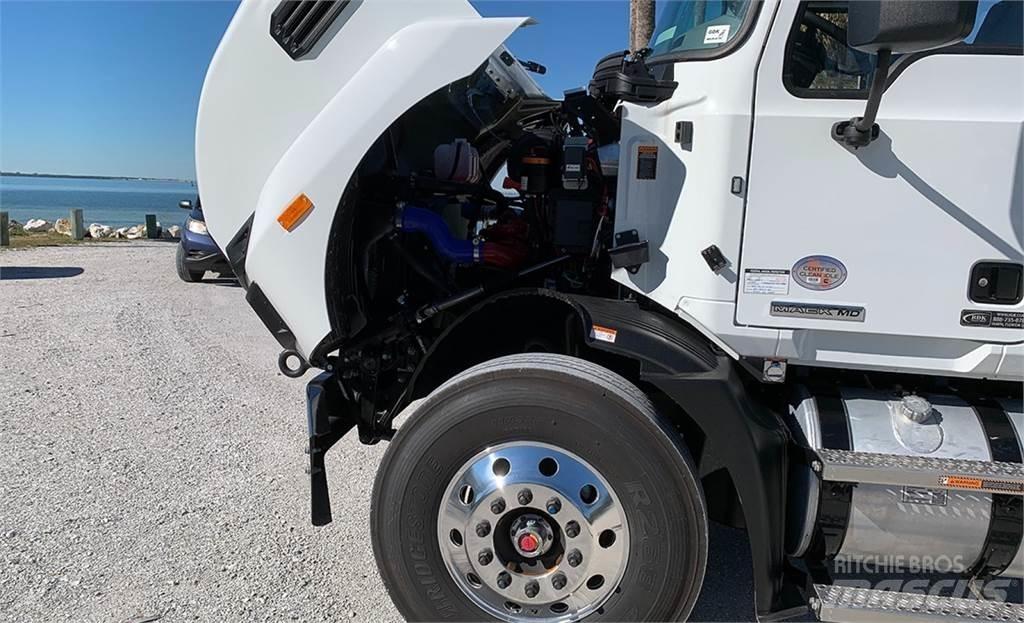 Mack MD7 Cupa
