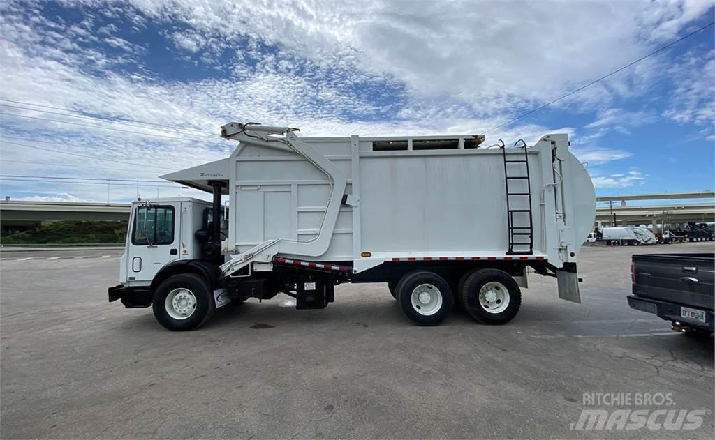 Mack MR688S Camion de deseuri