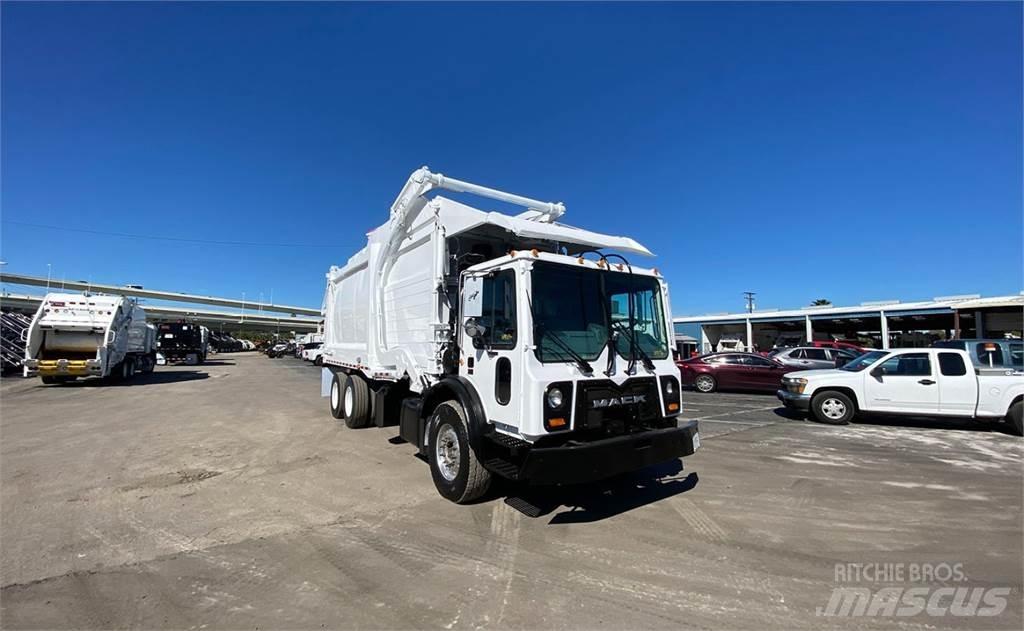 Mack MRU613 Camion de deseuri