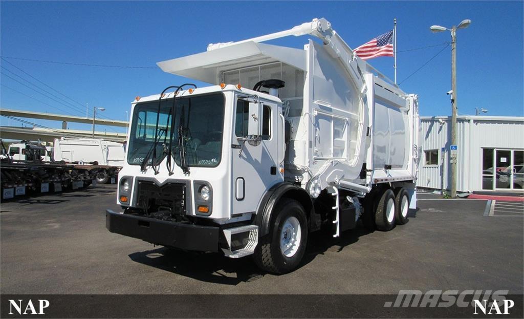 Mack MRU613 Camion de deseuri