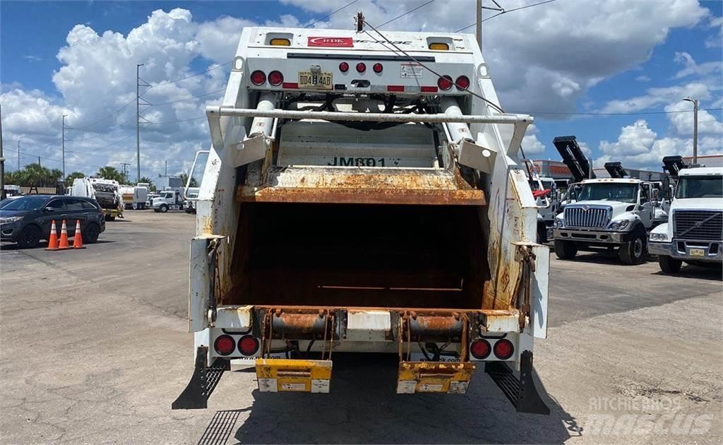 Mack TE64 Camion de deseuri