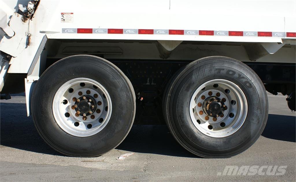 Mack TE64 Camion de deseuri