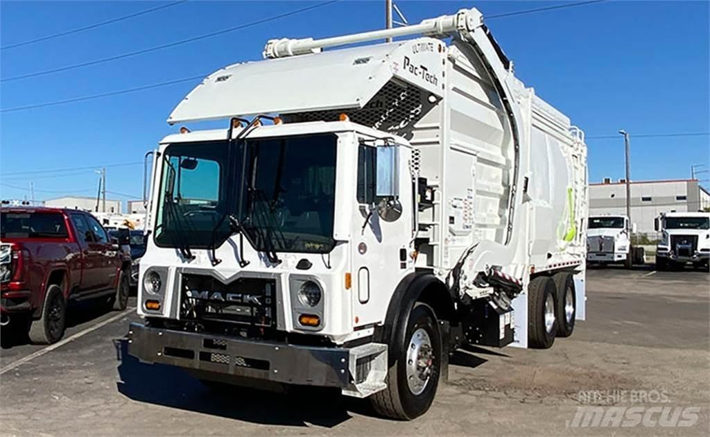 Mack TERRAPRO Camion de deseuri