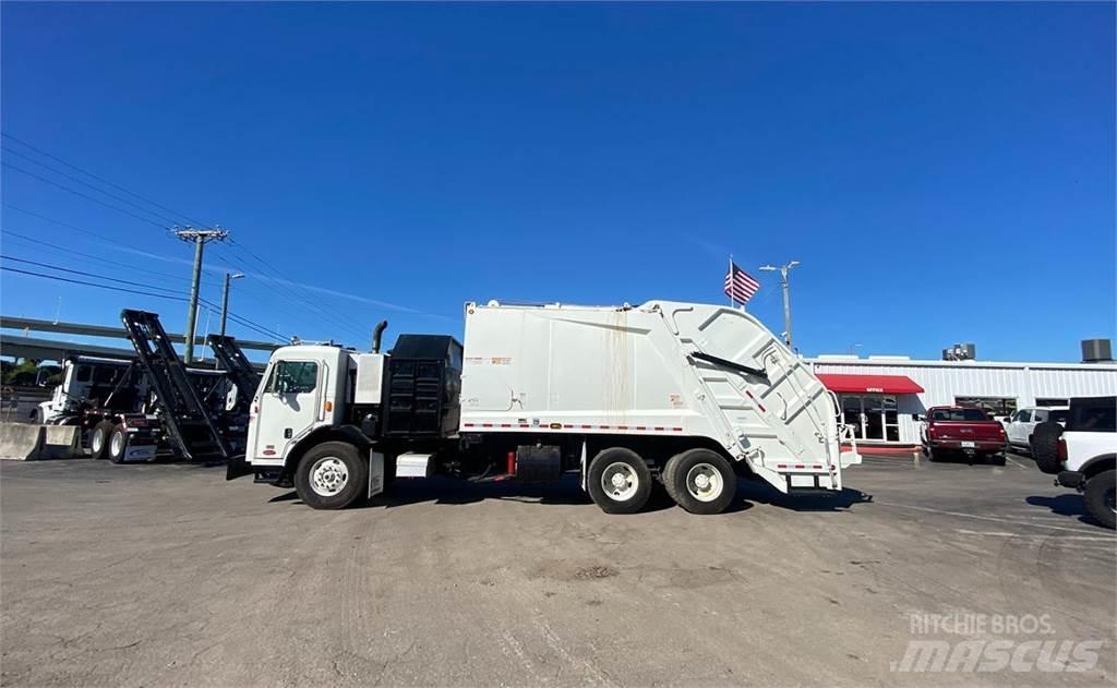 Peterbilt 320 Camion de deseuri
