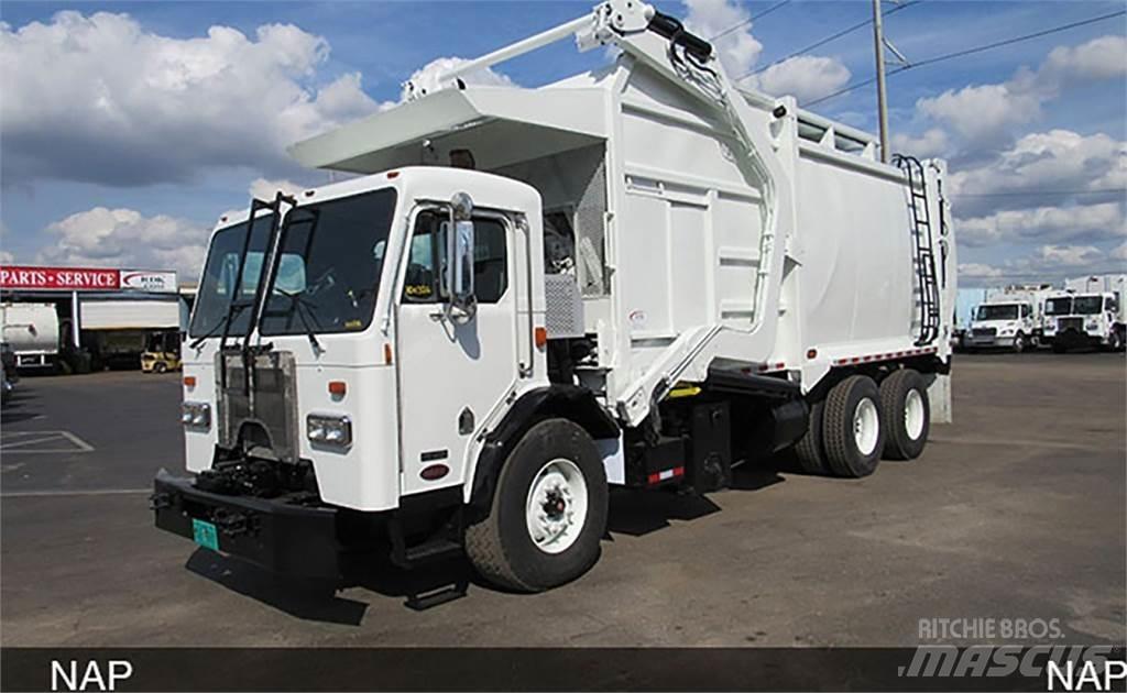 Peterbilt 320 Camion de deseuri