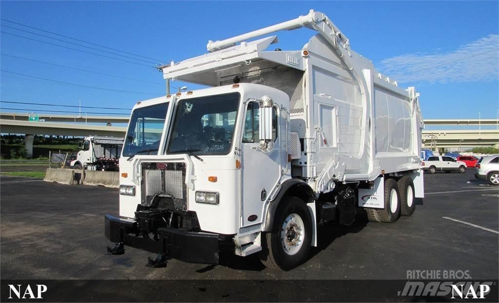 Peterbilt 320 Camion de deseuri