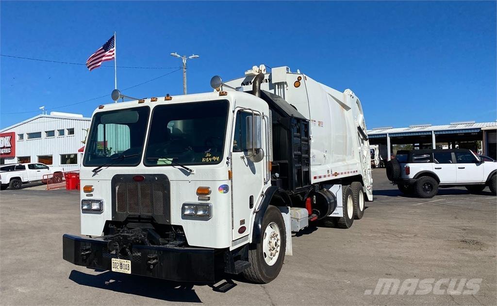 Peterbilt 320 Camion de deseuri