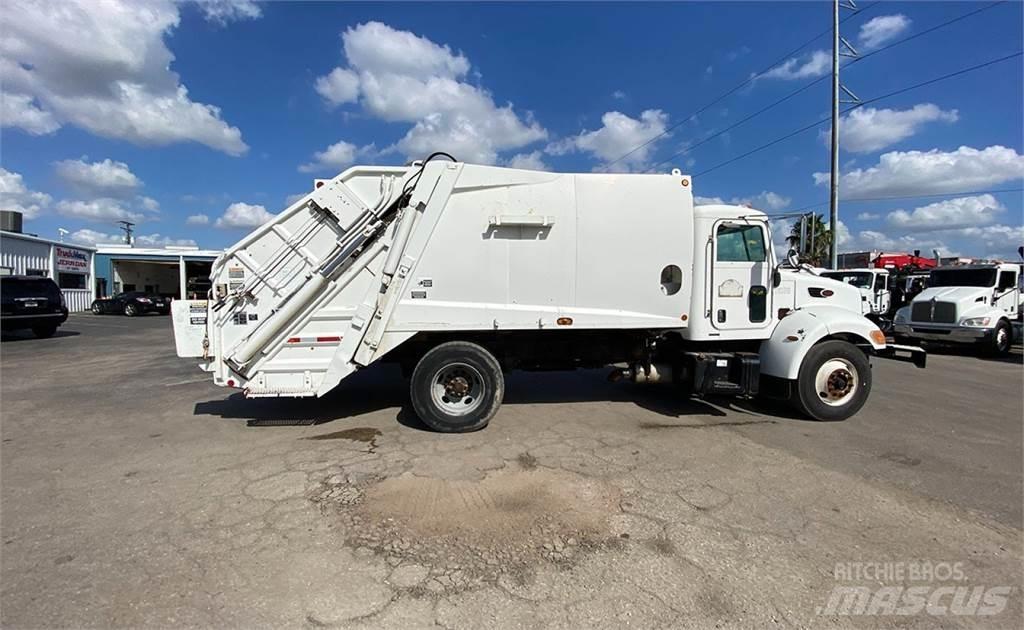 Peterbilt 335 Camion de deseuri