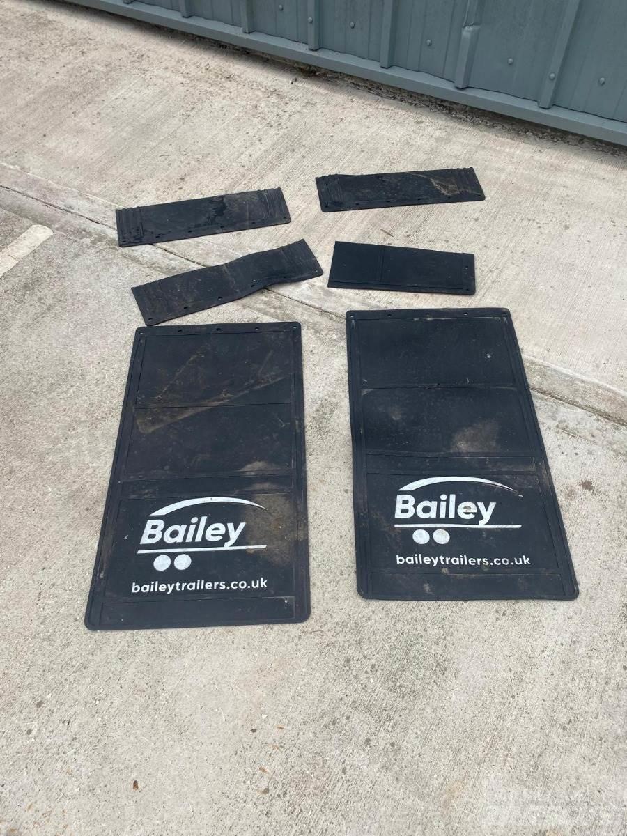 Bailey  Alte remorci