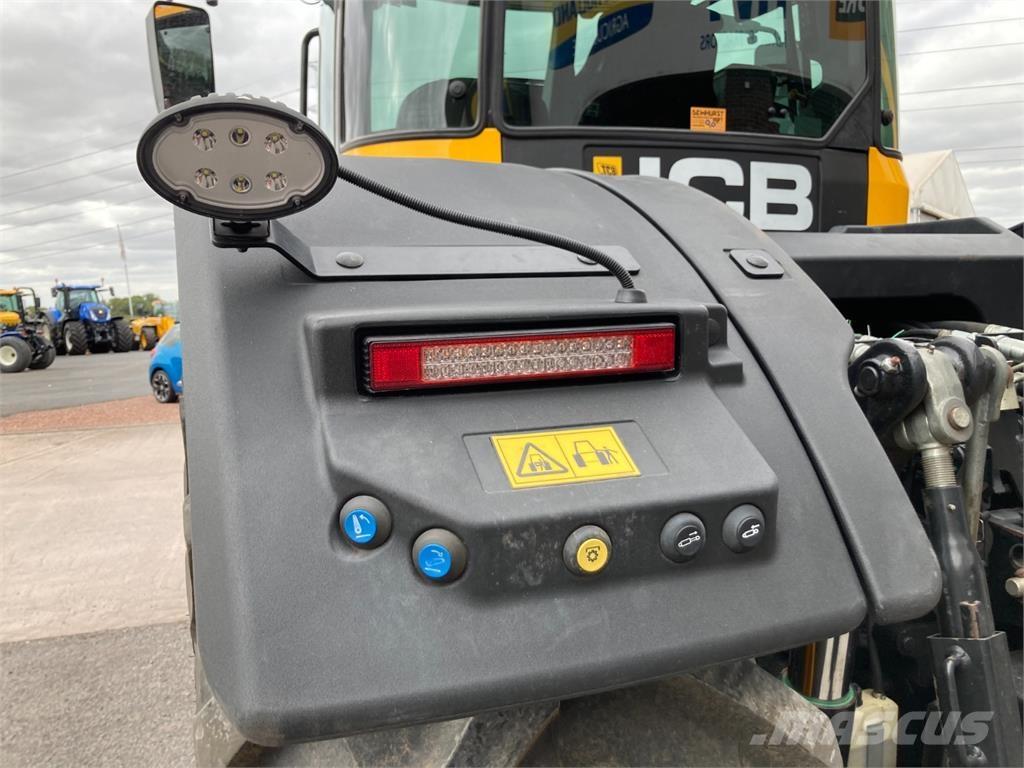 JCB 4220 Tractoare