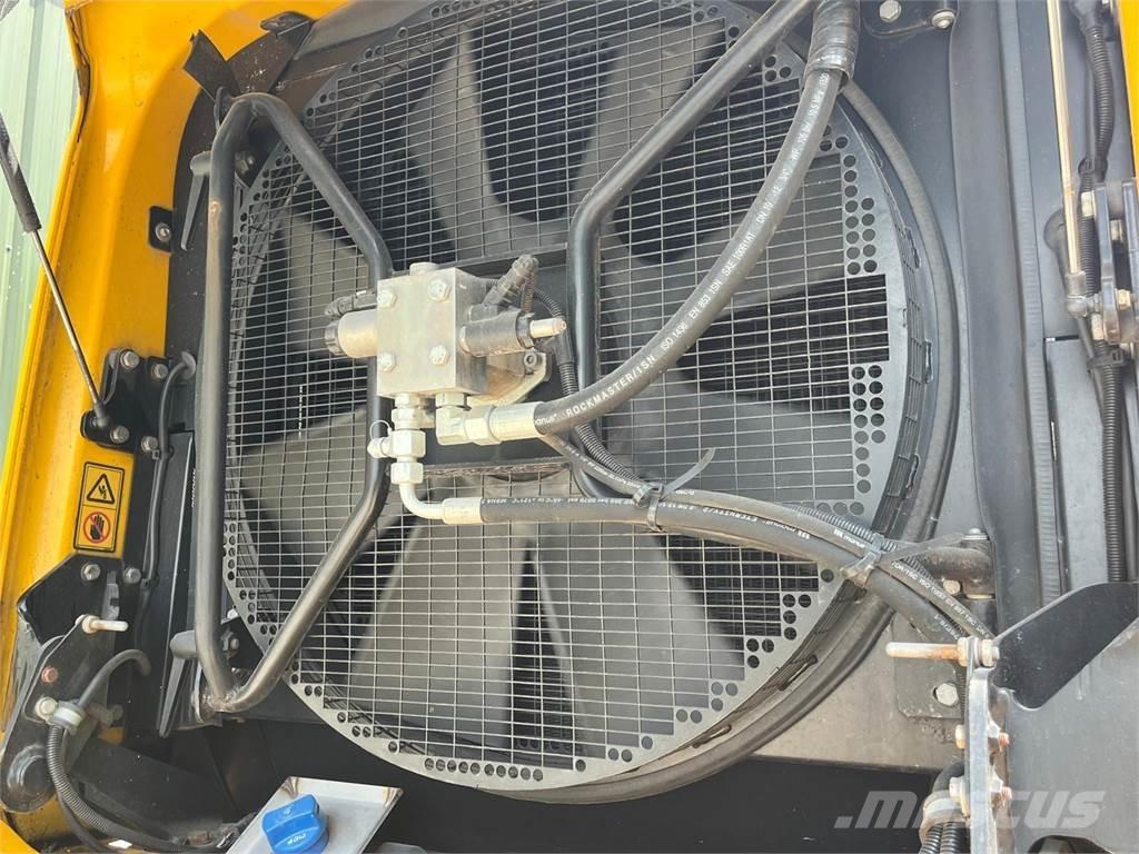 JCB 435S Manipulatoare agricole