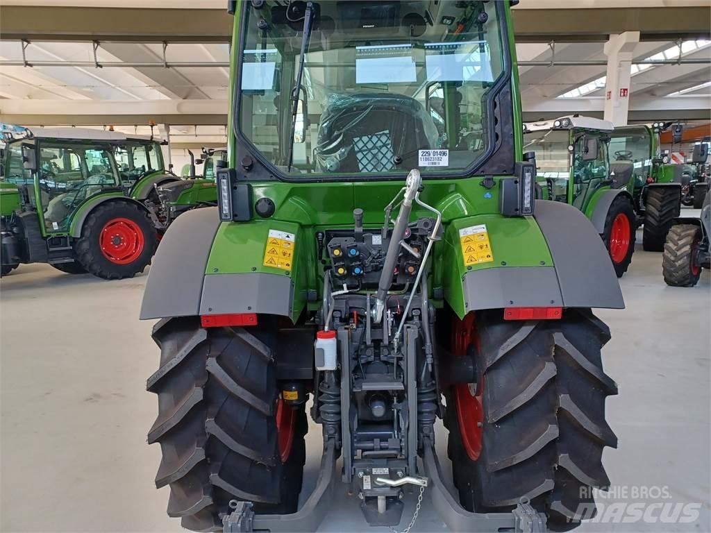 Fendt 211F Tractoare
