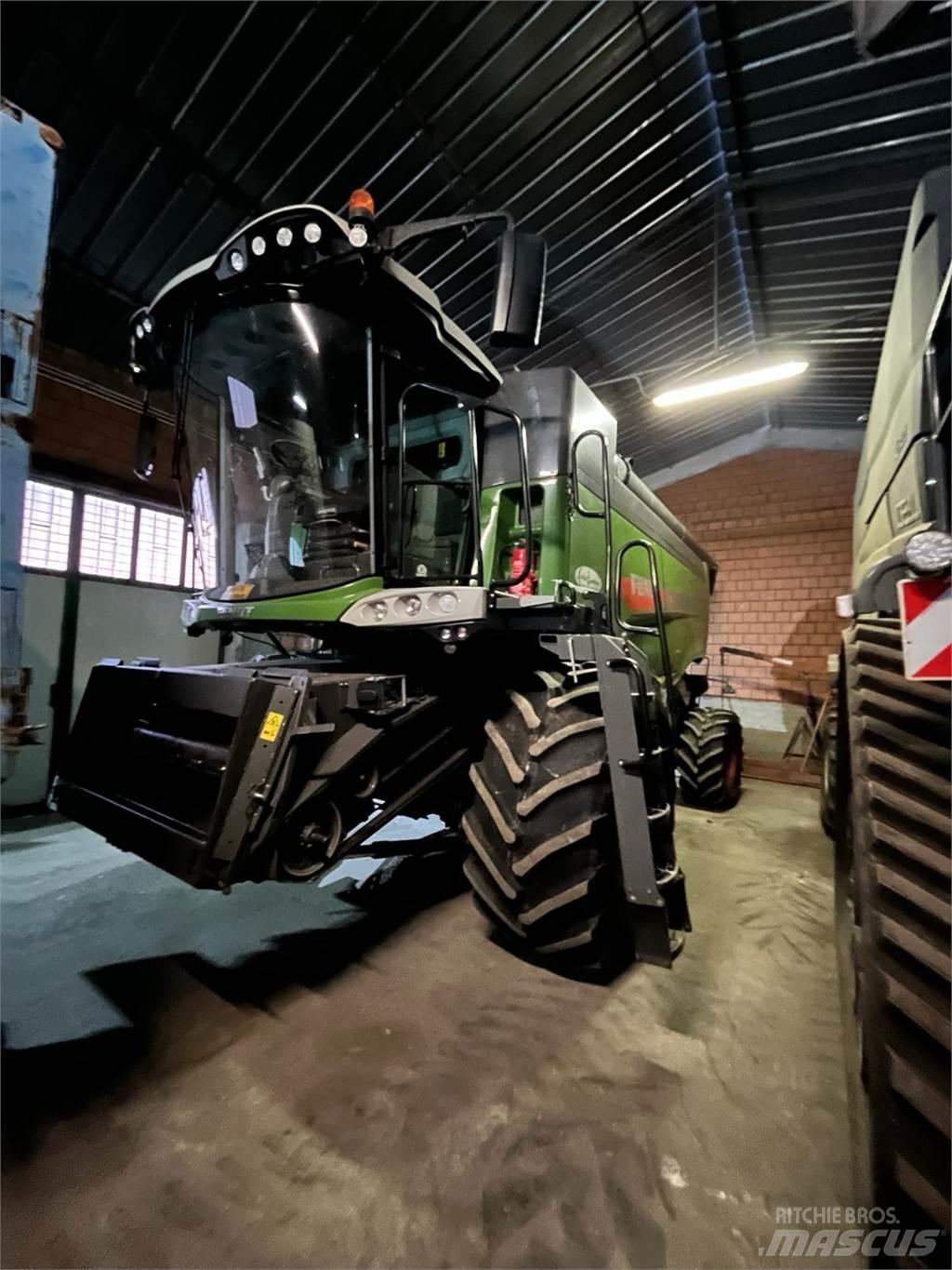 Fendt 6335 C PLI Combine de secerat