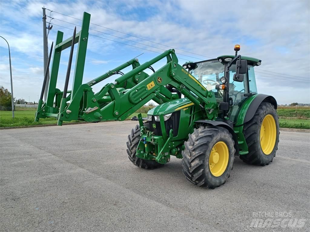 John Deere 5125R Tractoare