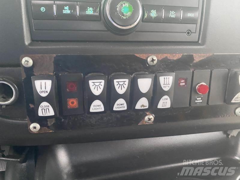 Chevrolet Express Mini autobuze