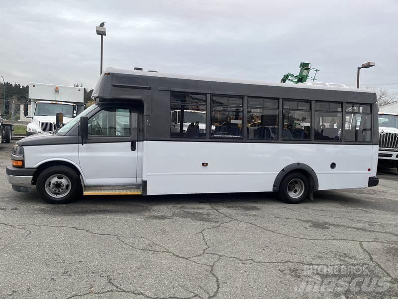 Chevrolet Express Mini autobuze
