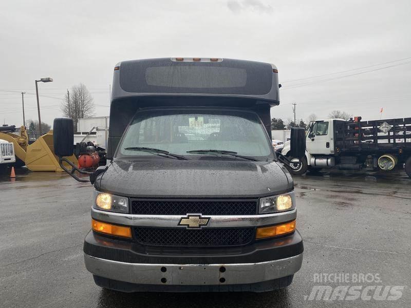 Chevrolet Express Mini autobuze