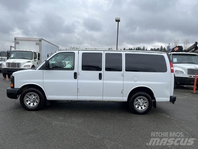 Chevrolet Express Utilitara