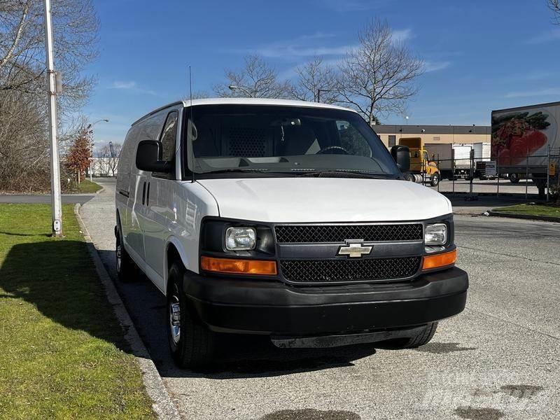 Chevrolet Express Utilitara