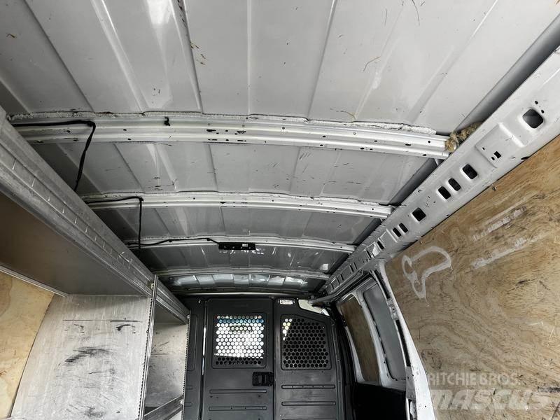 Chevrolet Express Utilitara