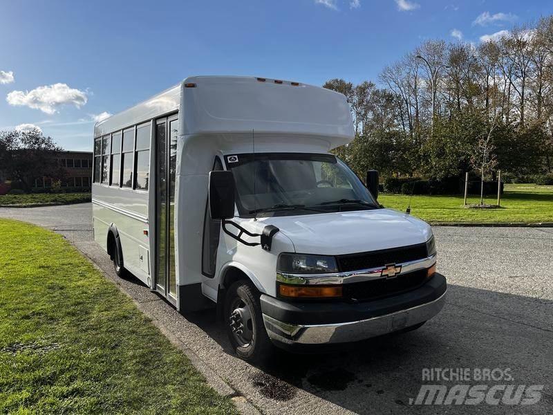 Chevrolet Express Mini autobuze