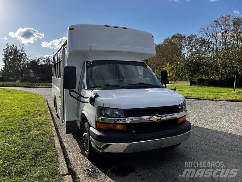 Chevrolet Express Mini autobuze