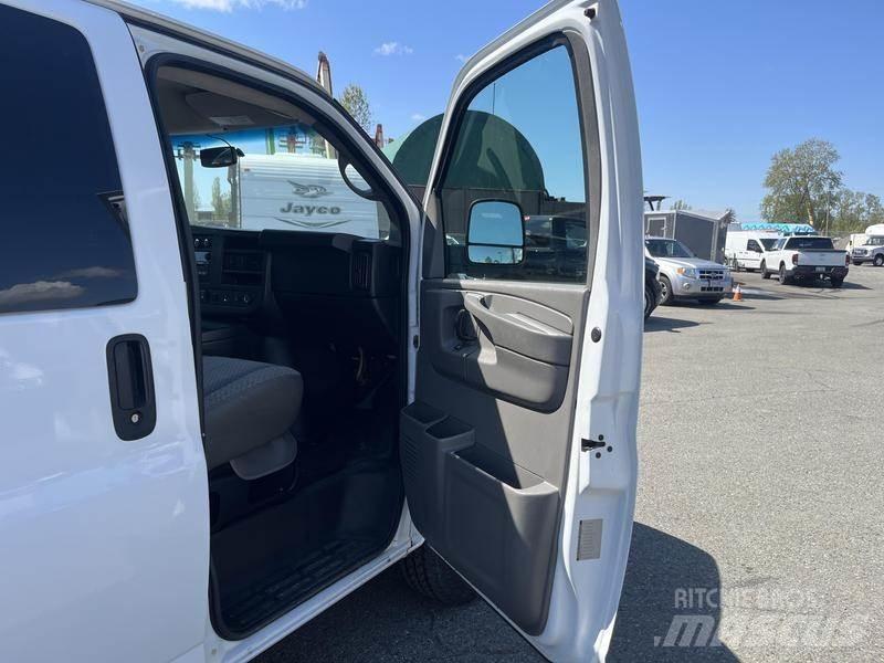 Chevrolet Express Utilitara