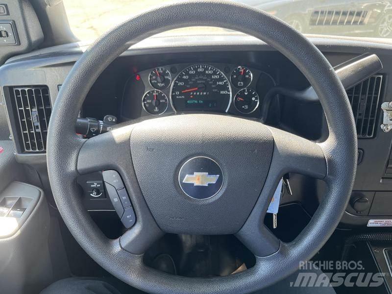 Chevrolet Express Mini autobuze