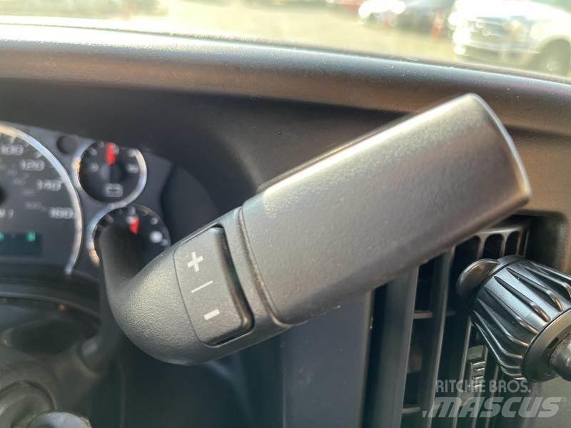 Chevrolet Express Utilitara