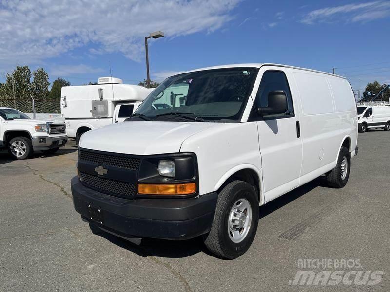 Chevrolet Express Utilitara