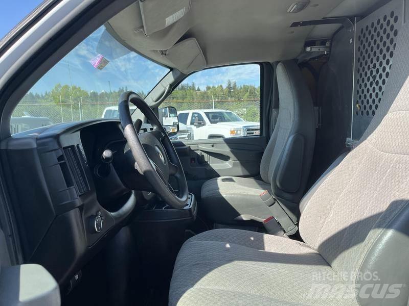 Chevrolet Express Utilitara