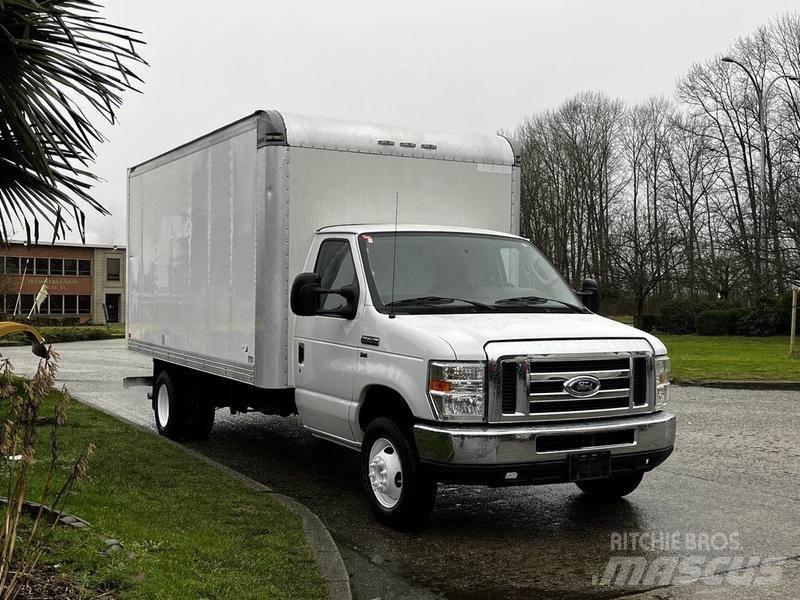 Ford Econoline Utilitara