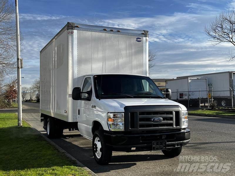Ford Econoline Utilitara