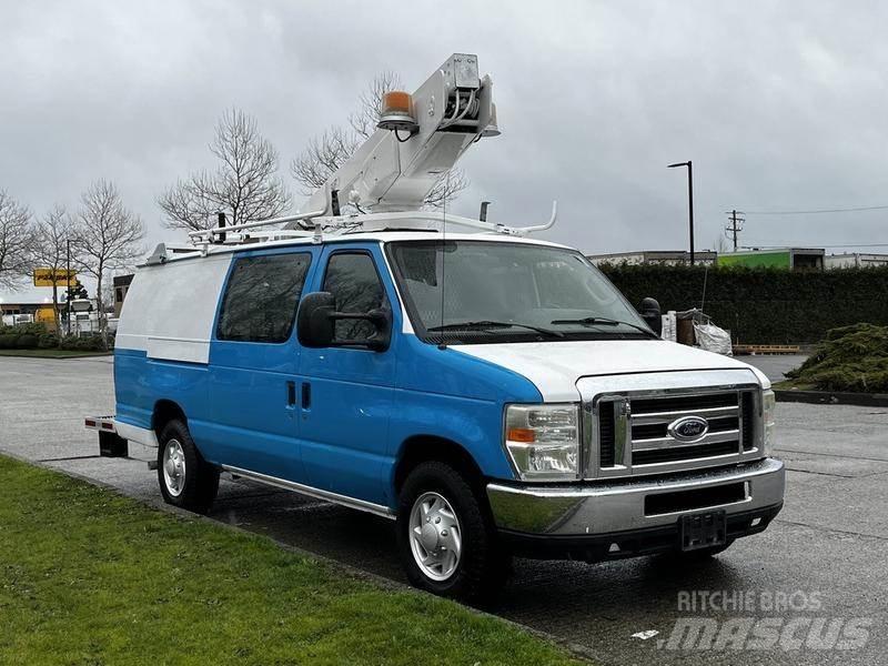 Ford Econoline Utilitara