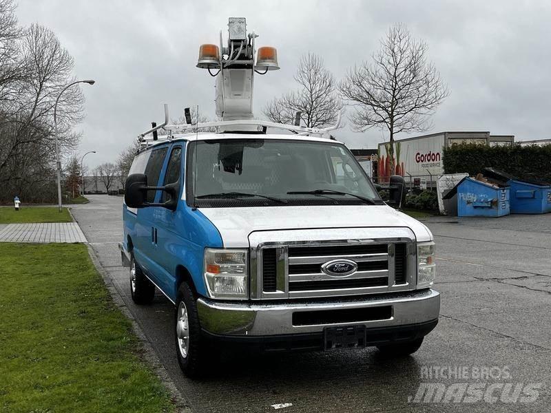 Ford Econoline Utilitara