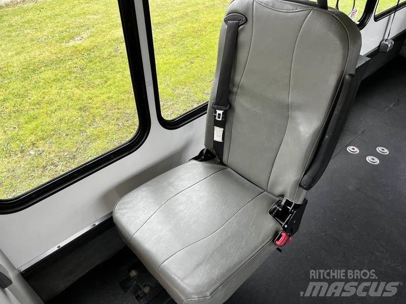 Ford Econoline Mini autobuze