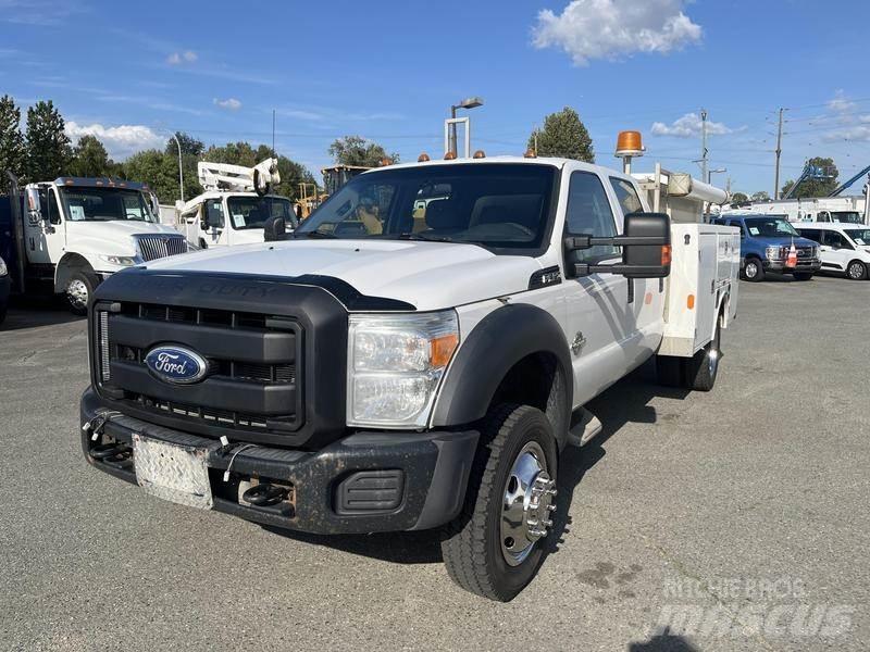 Ford F-450 SD Municipal/vehicul cu uz general