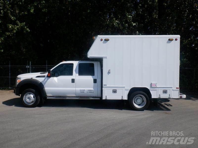 Ford F-550 Municipal/vehicul cu uz general
