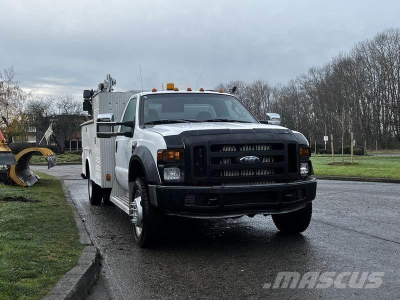Ford F-550 Municipal/vehicul cu uz general
