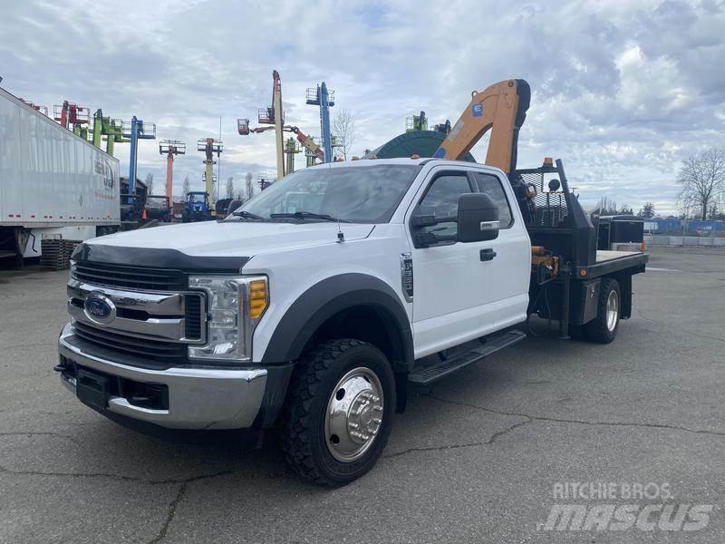 Ford F-550 Camioane cu macara