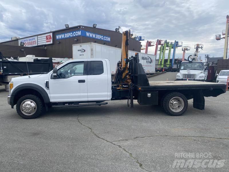 Ford F-550 Camioane cu macara