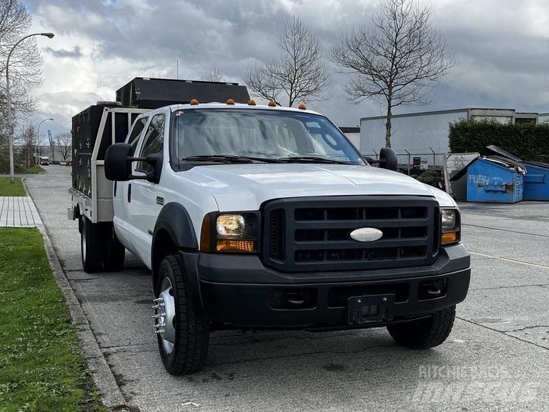 Ford F-550 Municipal/vehicul cu uz general