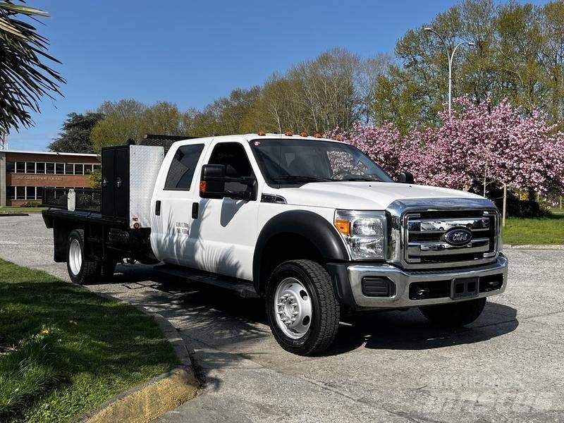 Ford F-550 Camioane platforma/prelata
