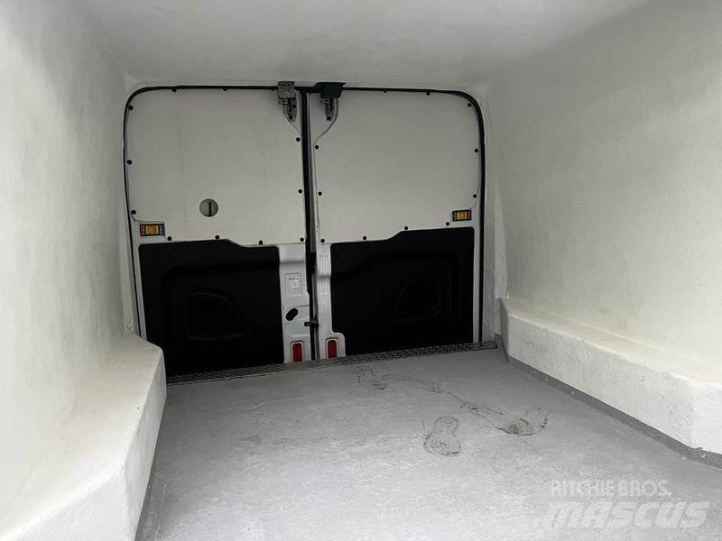 Ford Transit Utilitara
